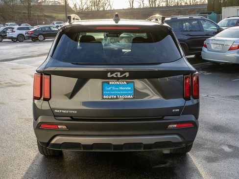 Used 2023 Kia Sorento X-Line EX image 12