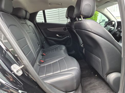 Used 2017 Mercedes-Benz GLC 300 4MATIC Coupe image 28
