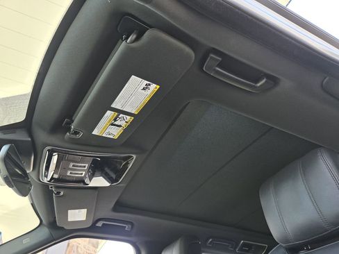 Used 2020 Land Rover Range Rover Sport HSE Dynamic image 24