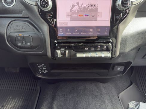 New 2026 RAM 2500 Tradesman AWD/4WD image 20