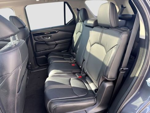 Used 2023 Honda Pilot Touring image 13