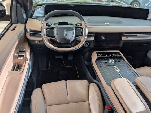 New 2026 Lincoln Navigator L Black Label AWD/4WD image 14