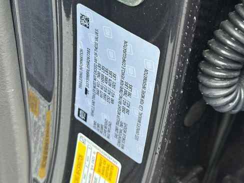 Certified 2025 Cadillac Escalade Premium Luxury image 58