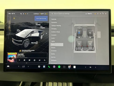 Used 2024 Tesla Cybertruck AWD Crew Cab image 27