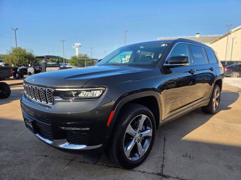 Used 2022 Jeep Grand Cherokee L Limited AWD/4WD image 1