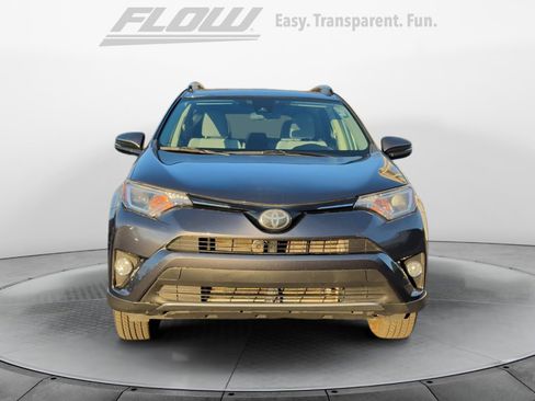 Used 2018 Toyota RAV4 XLE image 3