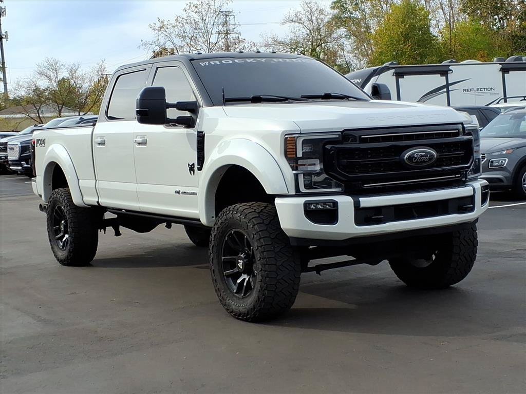 Used 2022 Ford F250 Lariat w/ Black Appearance Package AWD/4WD image 7