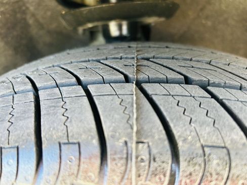 Used 2023 Chrysler Pacifica Touring-L w/ S Appearance Package image 42