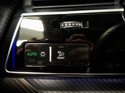 Used 2022 Audi RS Q8 AWD/4WD image 25