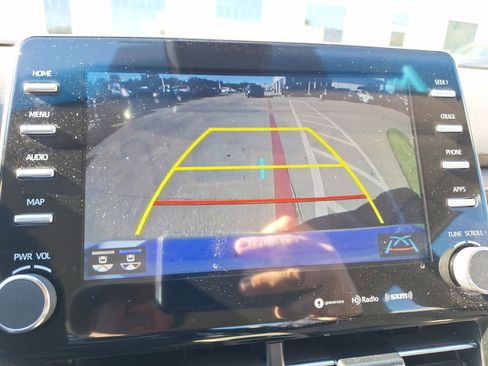 Used 2022 Toyota Avalon XLE image 25