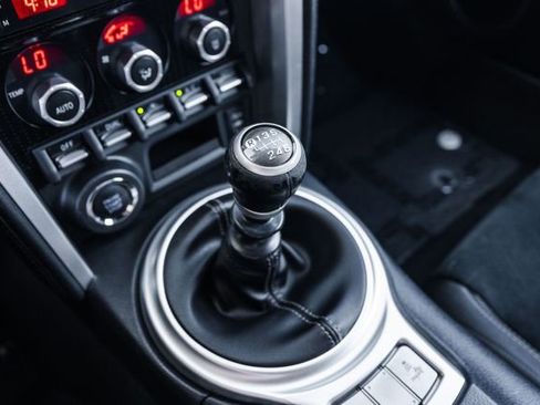 Used 2018 Toyota 86 GT image 10