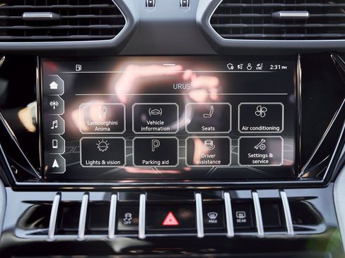 Used 2021 Lamborghini Urus image 72