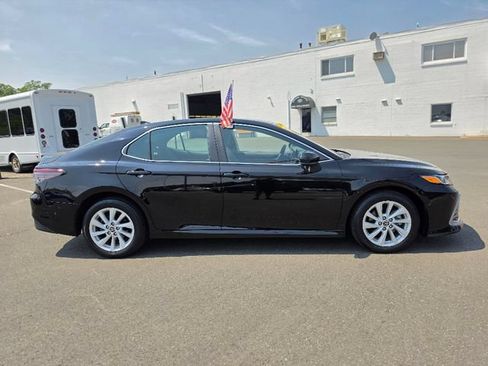 Used 2023 Toyota Camry LE AWD/4WD image 8