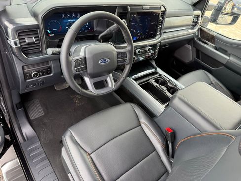 Used 2025 Ford F250 Lariat w/ Chrome Package image 11