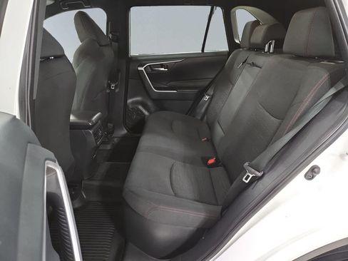 Used 2022 Toyota RAV4 SE w/ Carpet Mat Package (TMS) AWD/4WD image 19