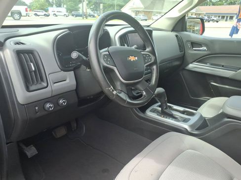 Used 2020 Chevrolet Colorado LT AWD/4WD image 17