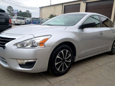 Used 2015 Nissan Altima 2.5 S w/ Power Driver Seat Package image 3