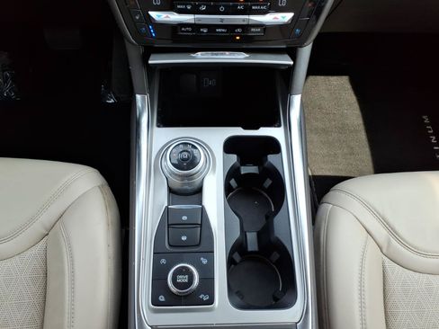 Used 2021 Ford Explorer Platinum w/ Equipment Group 601A AWD/4WD image 20