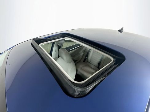 Used 2017 Volkswagen Passat 1.8T SEL Premium image 23