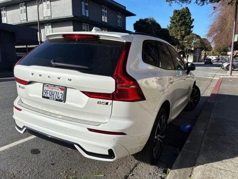 Used 2023 Volvo XC60 B5 Plus w/ Climate Package image 4