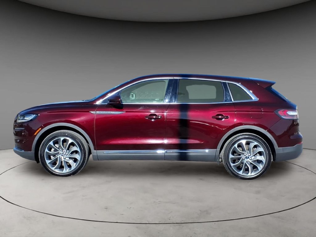 Used 2023 Lincoln Nautilus Reserve w/ Luxury Package AWD/4WD image 17