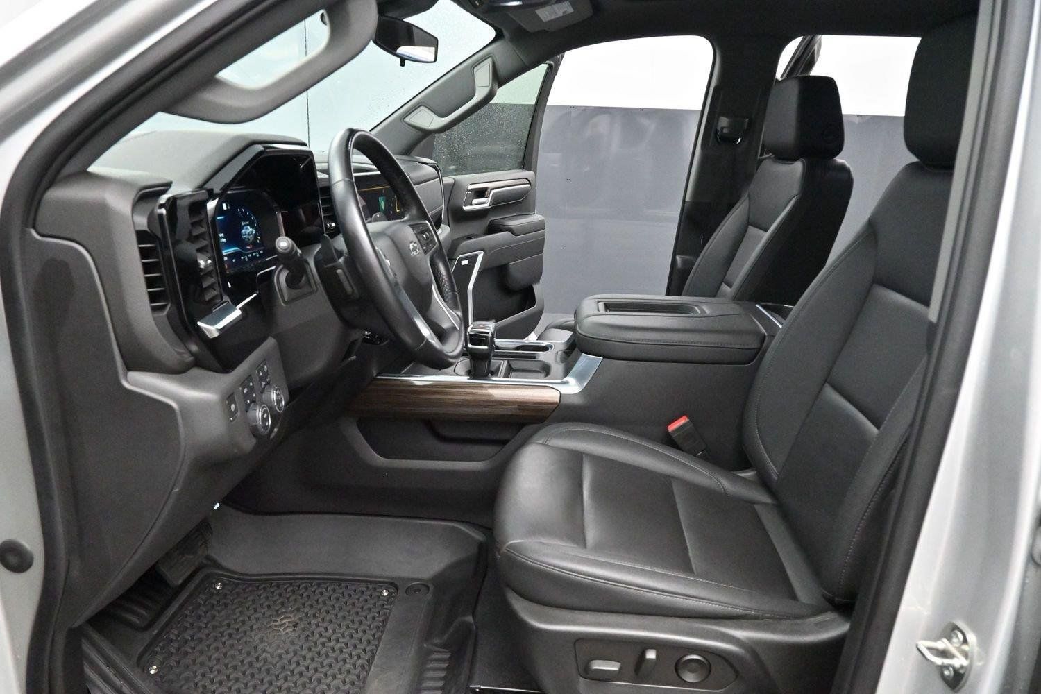 Used 2022 Chevrolet Silverado 1500 RST w/ RST All Star Premium Package AWD/4WD image 12