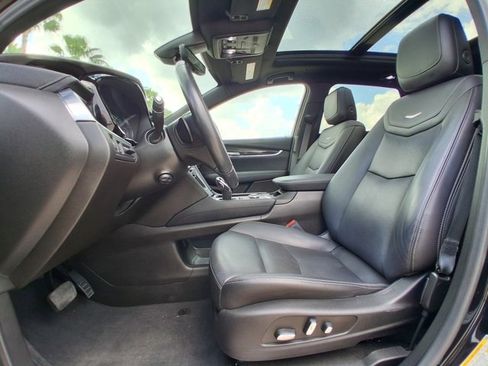 Used 2022 Cadillac XT5 Premium Luxury w/ Technology Package image 14