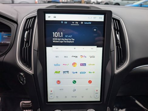 Certified 2024 Ford Edge ST-Line image 32