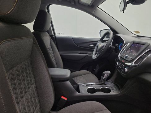 Used 2024 Chevrolet Equinox LT w/ LPO, Floor Liner Package image 21