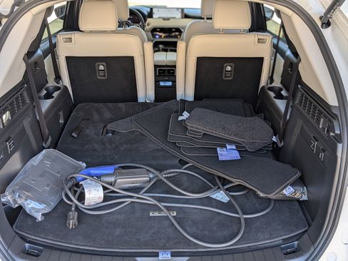 Used 2025 MAZDA CX-90 Plug-In Hybrid w/ Premium Plus image 18