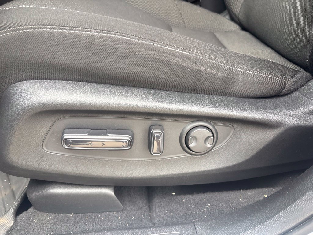 Certified 2025 Honda CR-V EX image 13