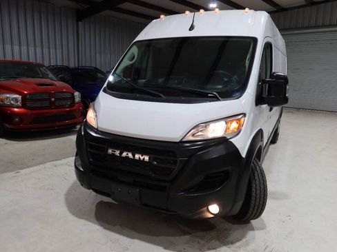 Used 2024 RAM ProMaster 2500 w/ Convenience Group FWD image 36