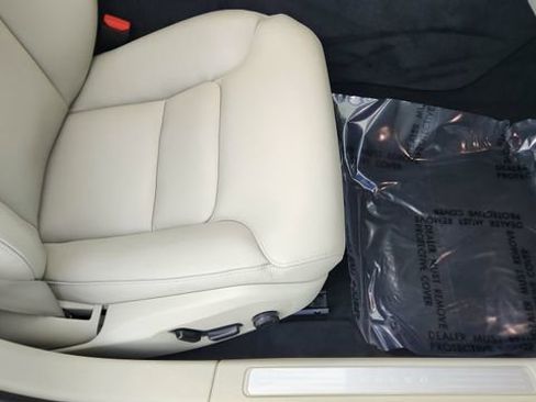 Used 2024 Volvo S60 B5 Plus w/ Climate Package image 24