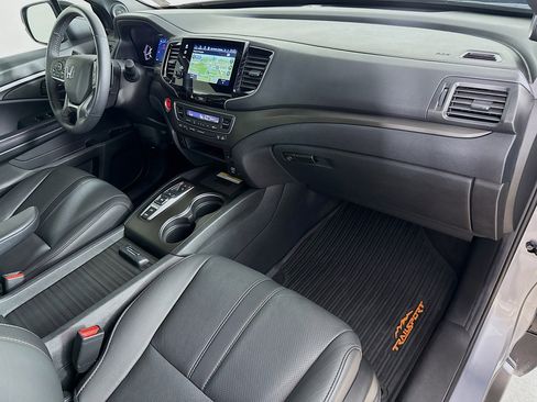Certified 2022 Honda Passport TrailSport image 37