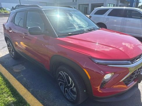 Used 2026 Chevrolet TrailBlazer RS w/ Convenience Package AWD/4WD image 3