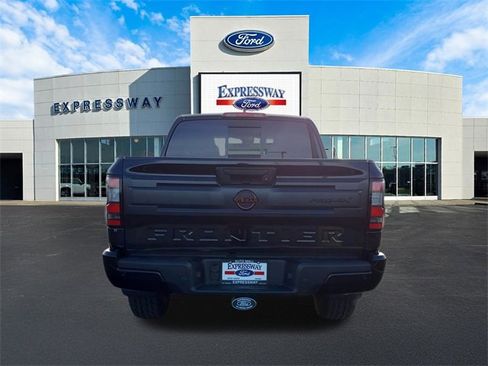 Used 2025 Nissan Frontier PRO-4X w/ Pro Convenience Package image 7