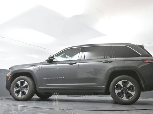 Used 2024 Jeep Grand Cherokee Limited 4xe AWD/4WD image 22