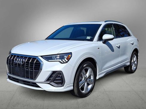 Used 2024 Audi Q3 2.0T Premium w/ Convenience Package AWD/4WD image 1