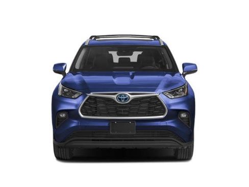 Used 2023 Toyota Highlander XLE AWD/4WD image 4