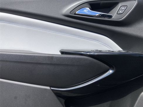 New 2026 Chevrolet Trax LT w/ Driver Confidence Package image 18