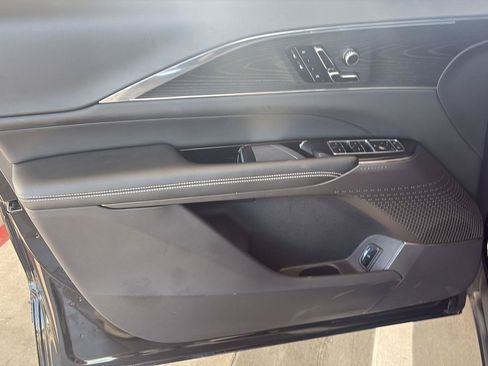 Used 2024 Cadillac Lyriq Luxury w/ LPO, Floor Liner Package RWD image 6