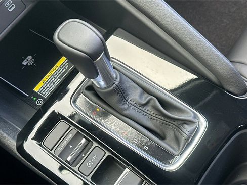 Certified 2026 Acura Integra Base image 21