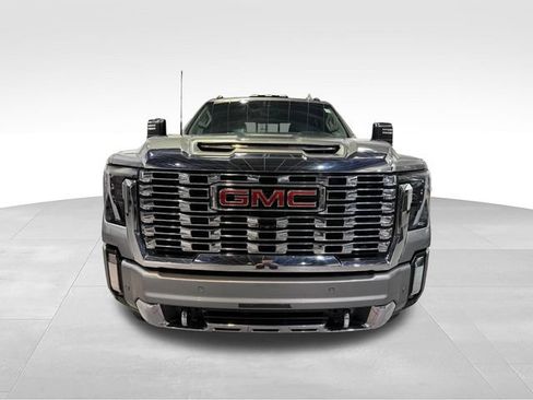 Used 2026 GMC Sierra 2500 Denali w/ Denali Reserve Package AWD/4WD image 2