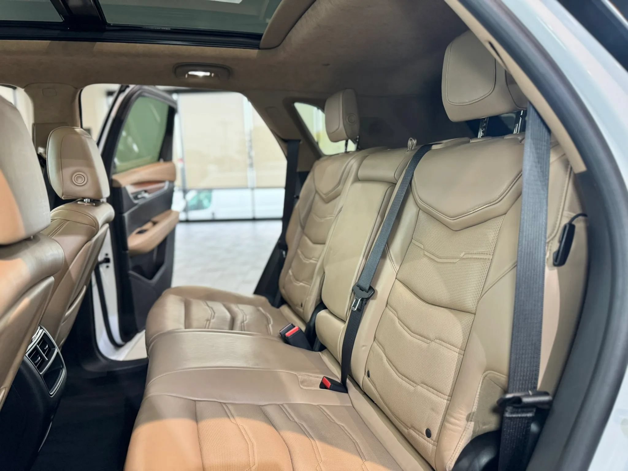 Used 2017 Cadillac XT5 Platinum AWD/4WD image 20