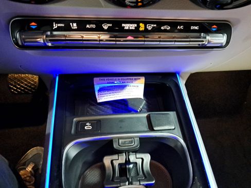 New 2026 Mercedes-Benz GLB 250 4MATIC image 22