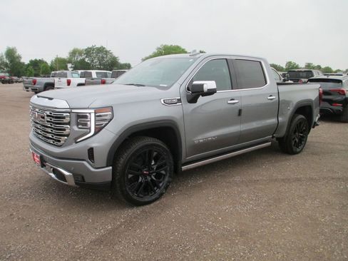 New 2026 GMC Sierra 1500 Denali w/ Denali Reserve Package AWD/4WD image 11