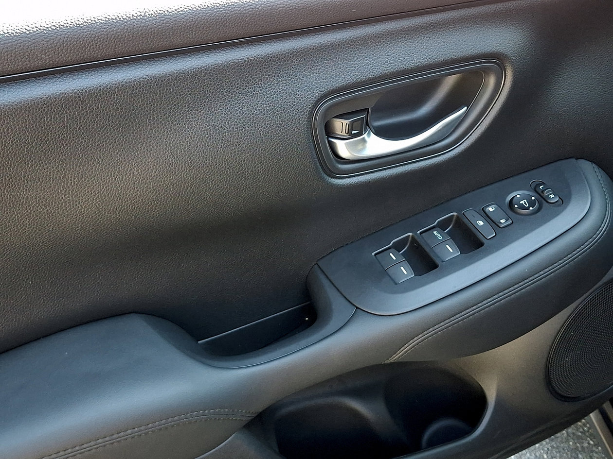 Used 2026 Honda HR-V LX image 12