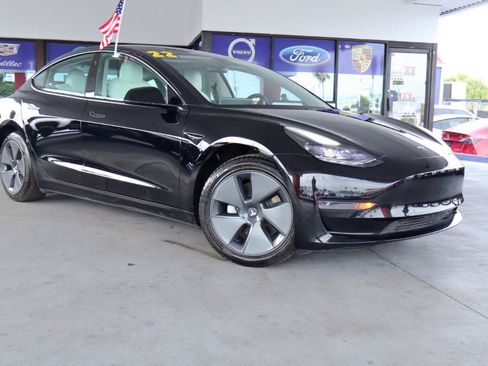 Used 2022 Tesla Model 3 RWD image 3