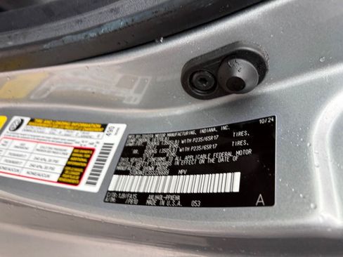 Used 2025 Toyota Sienna LE FWD image 13