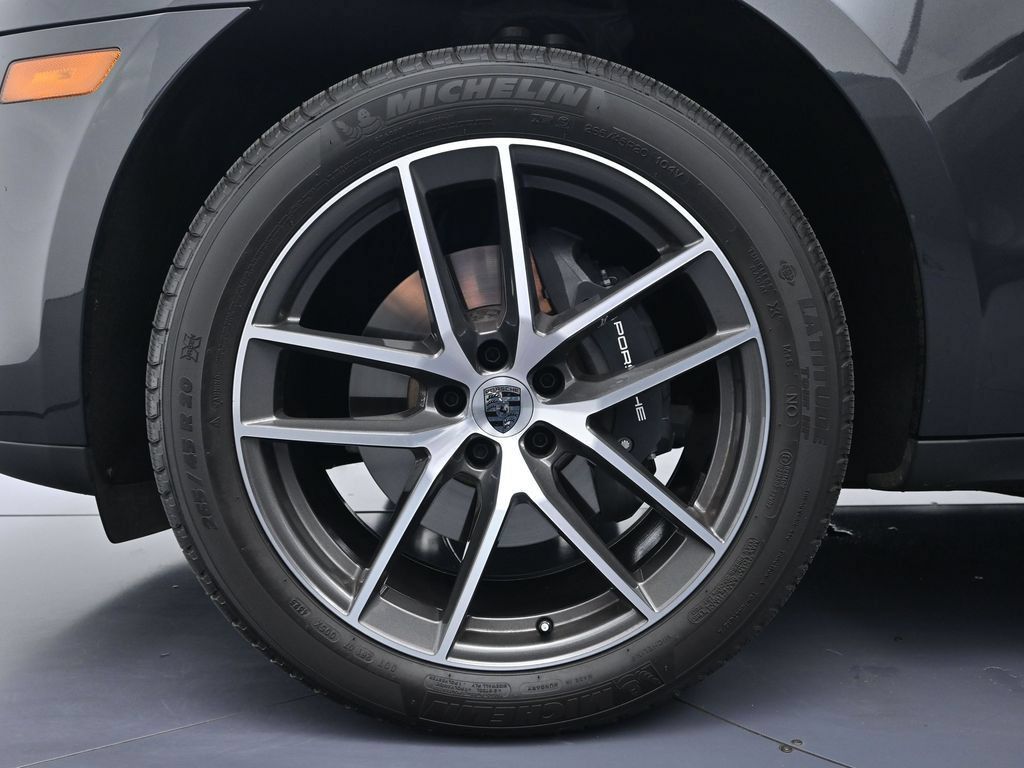 Used 2026 Porsche Macan AWD/4WD image 26